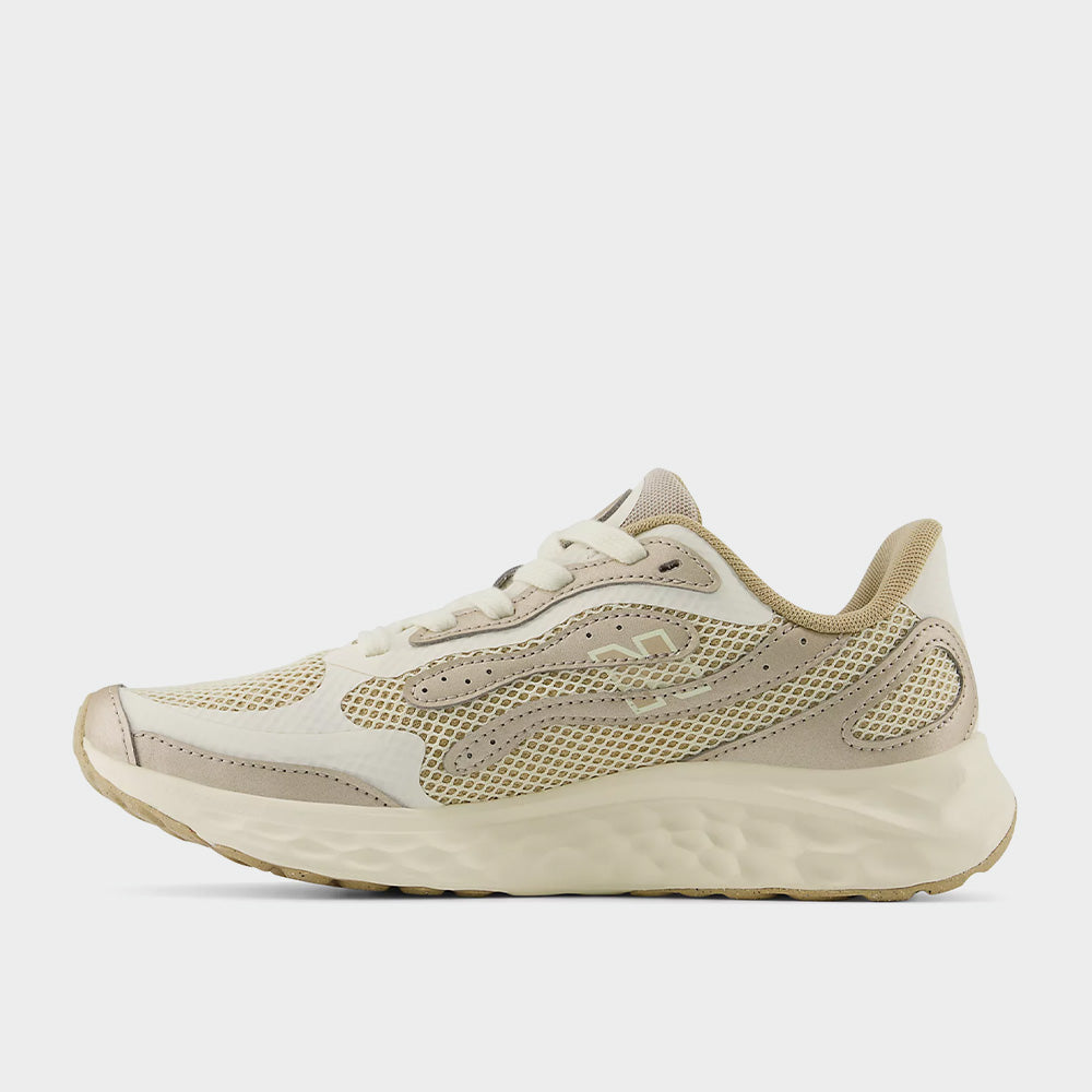 New Balance Womens Arishi Sneakers Beige