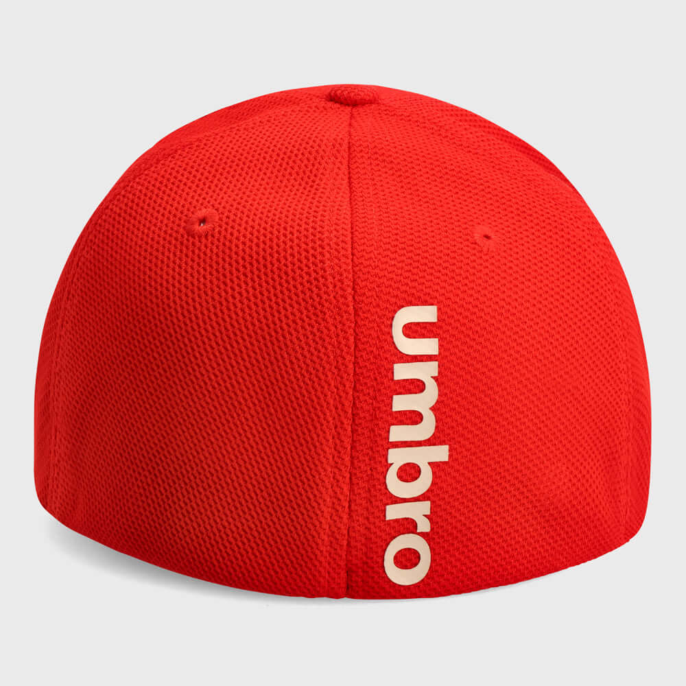 Umbro Fitted Peak Cap Red