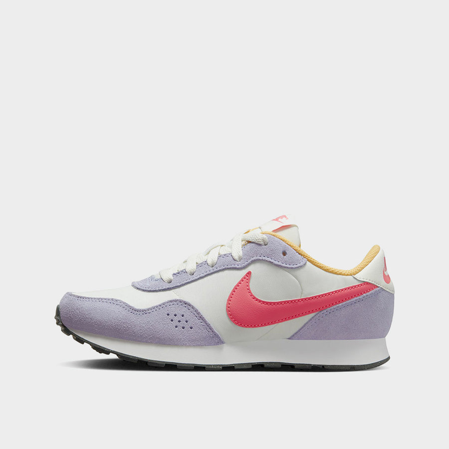 tekkie nike