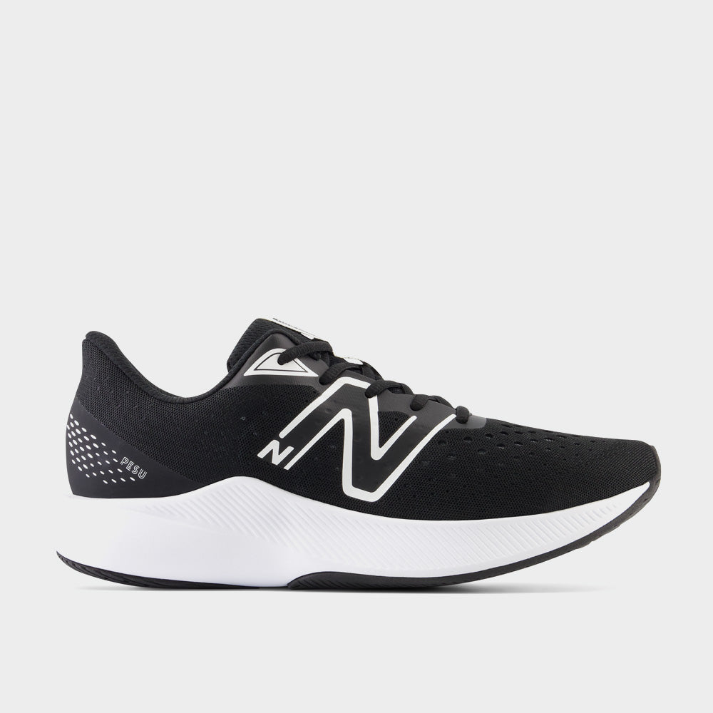 New Balance Mens Dynasoft Pesu V2 Performance Running Black/white _ 17 ...