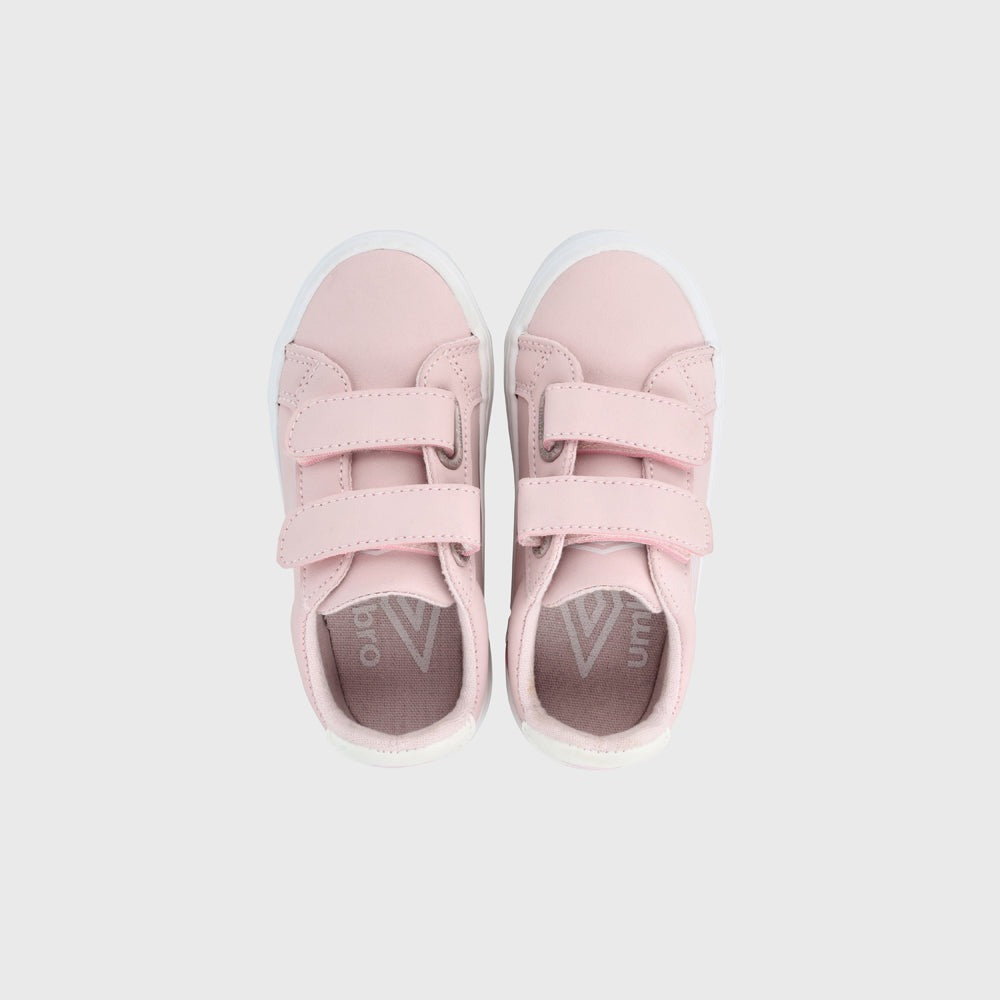 Umbro Girls Lo PU Shoe Pink/White _ 174069 _ Pink