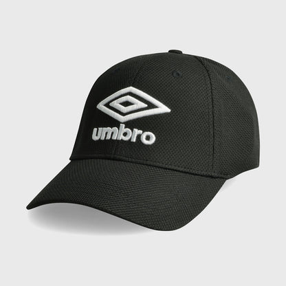 Umbro Fitted Peak Cap Black