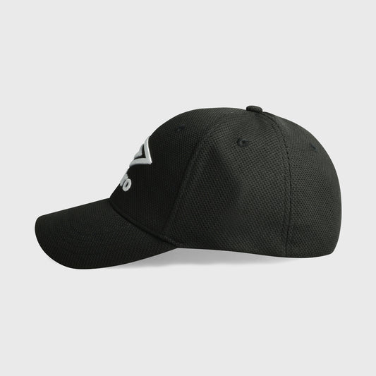Umbro Fitted Peak Cap Black