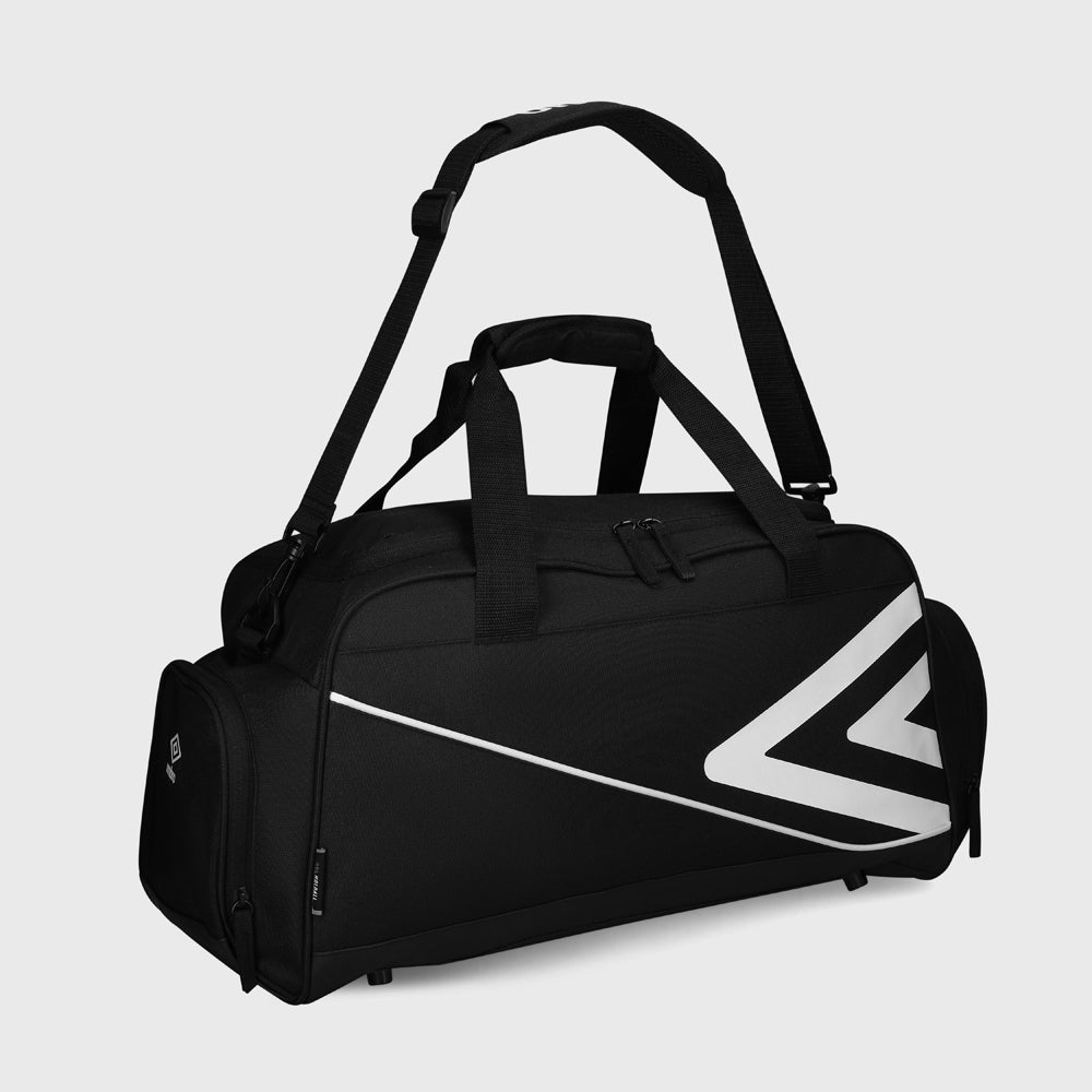 Umbro Unisex Logo Sports Bag Med Black/White _ 180158 _ Black