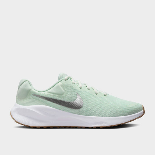 Nike Women's Revolution 7 Sneaker Green/white _ 181617 _ Green