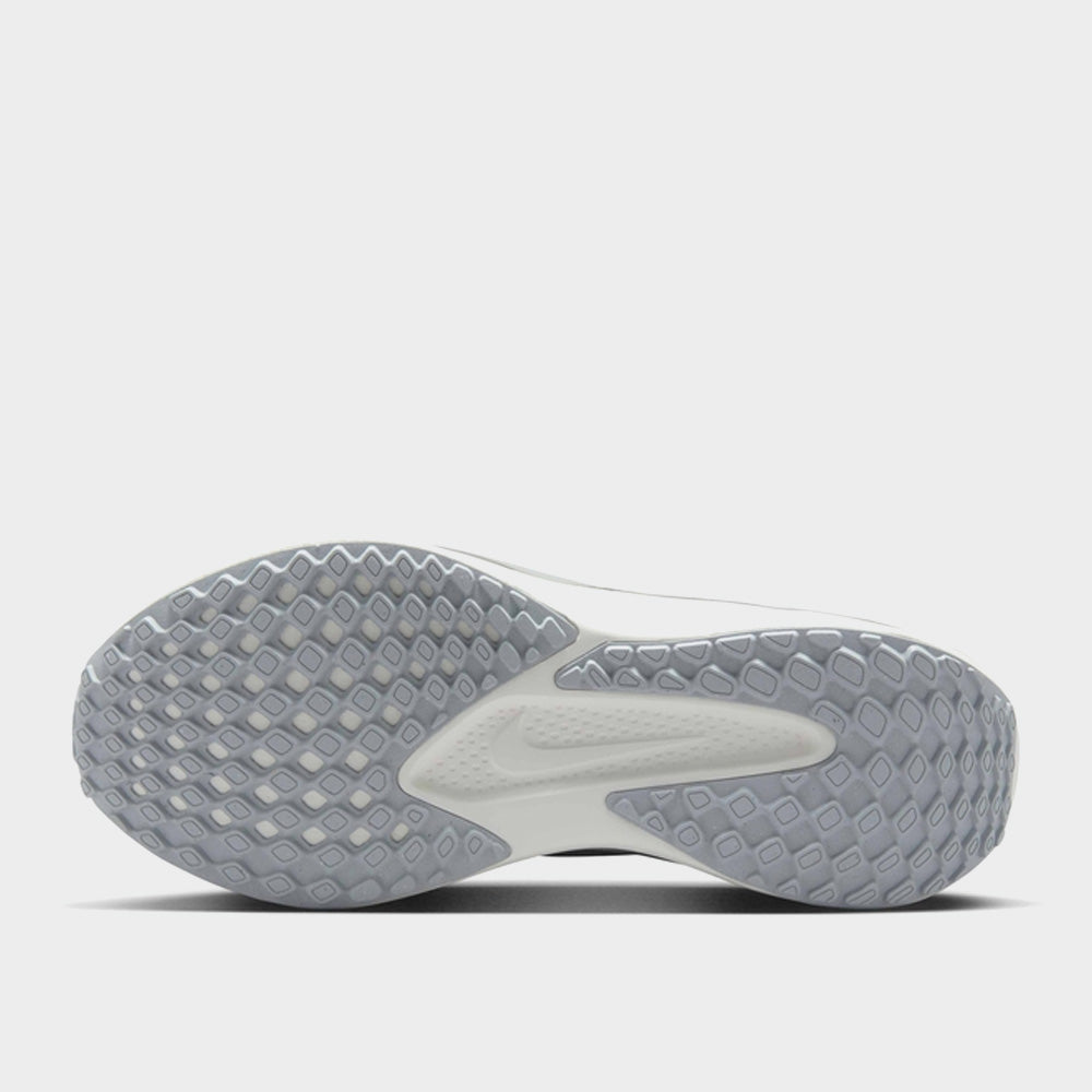Nike Women's Quest 6 Performance Running Grey/white _ 183212 _ Grey