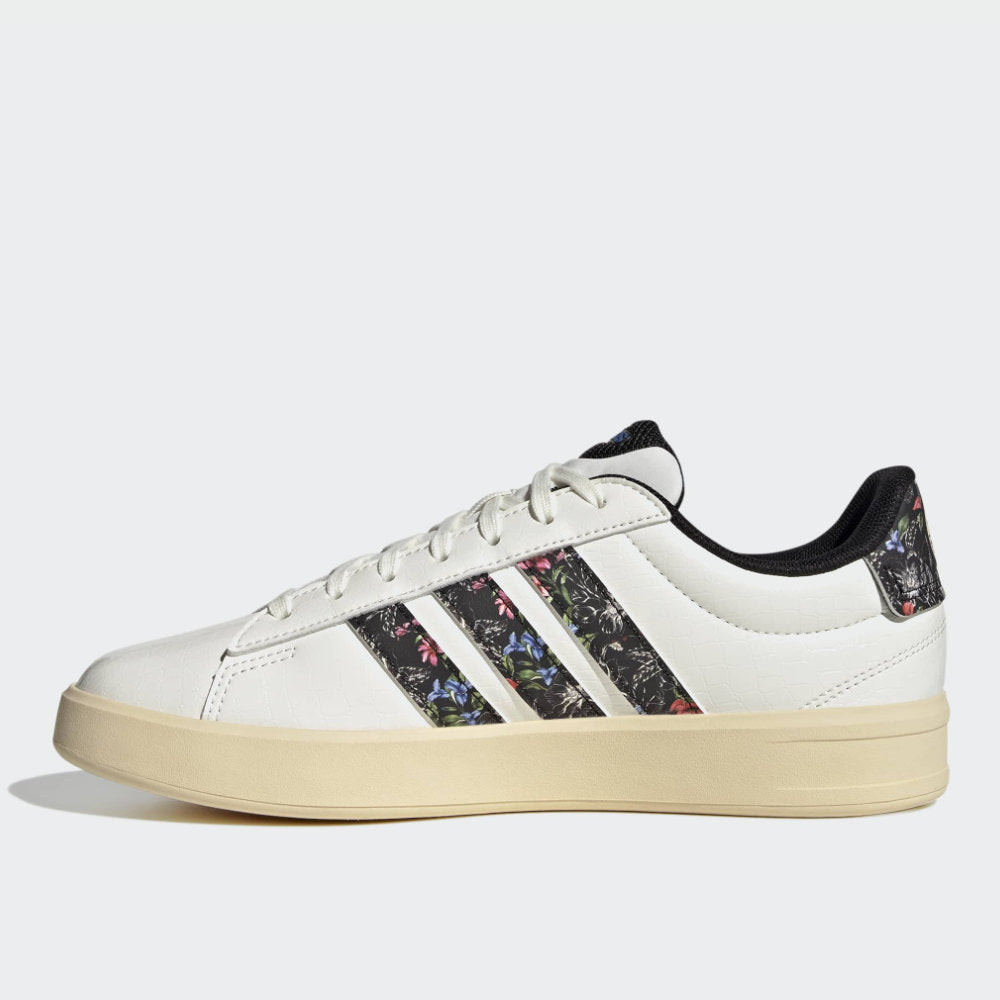 Adidas Womens Grand Court 3.0 Sneakers Beige