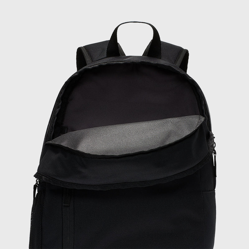 Nike Unisex Elemental Black