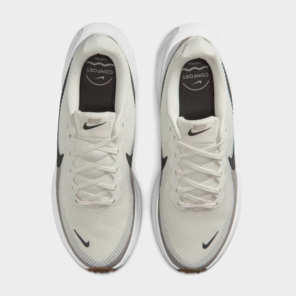 Nike Mens Revolution 8 sneakers Brown
