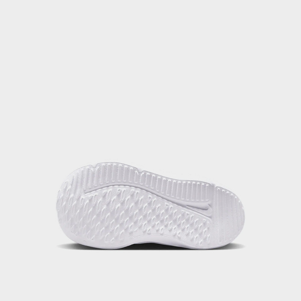 Nike Kids Cosmic Runner Sneakers Black
