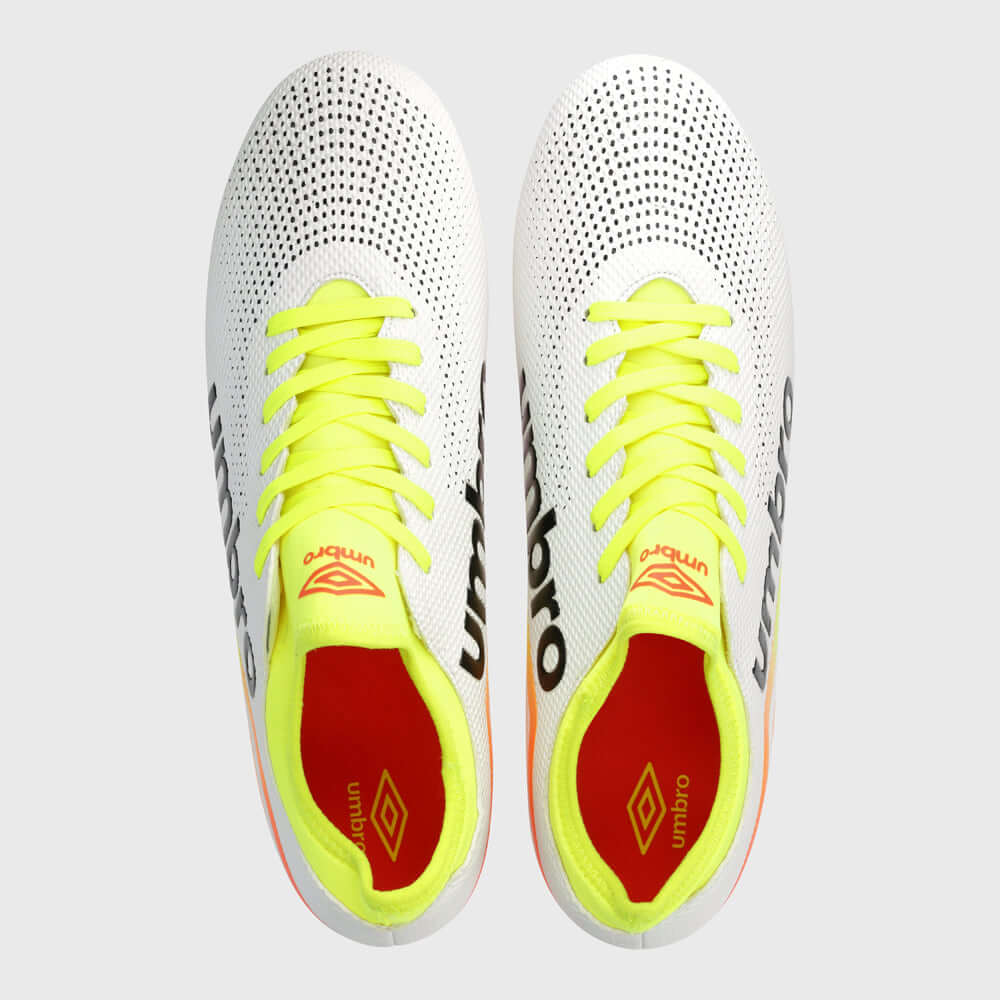 Umbro Mens Aurora III Football Boots White – Tekkie Town