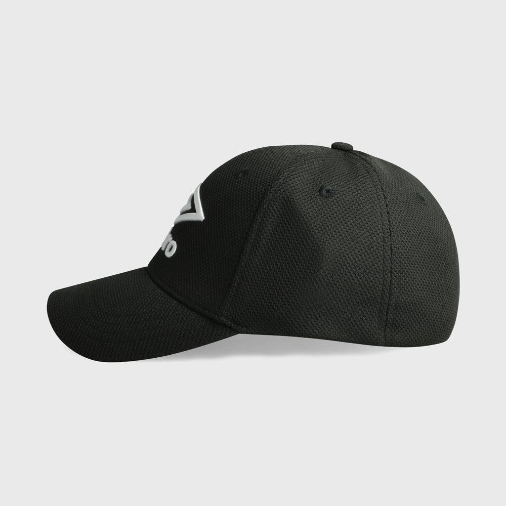 Umbro Unisex Fitted Peak Cap Black