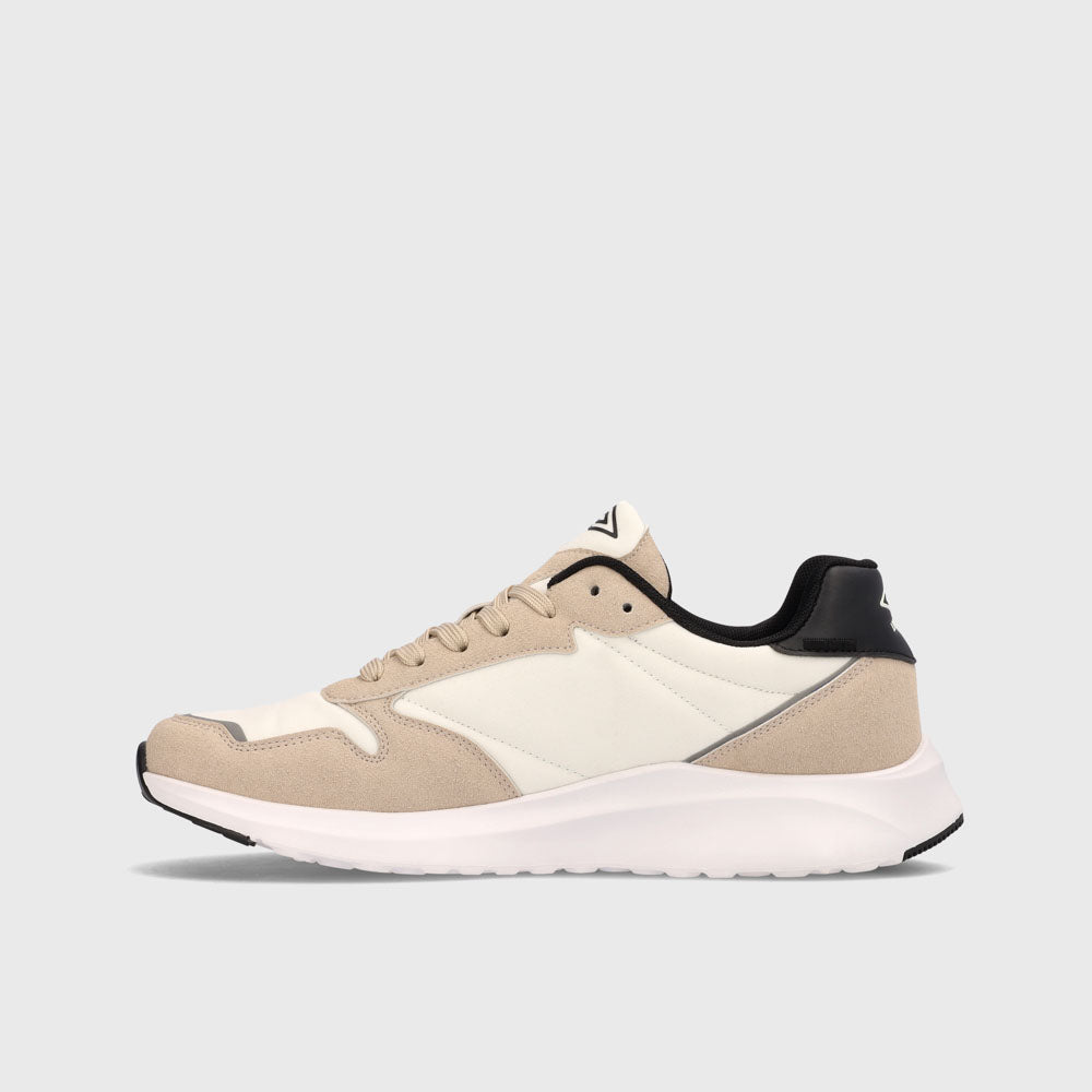 Umbro Mens Ancoats Evolve Sneakers Beige