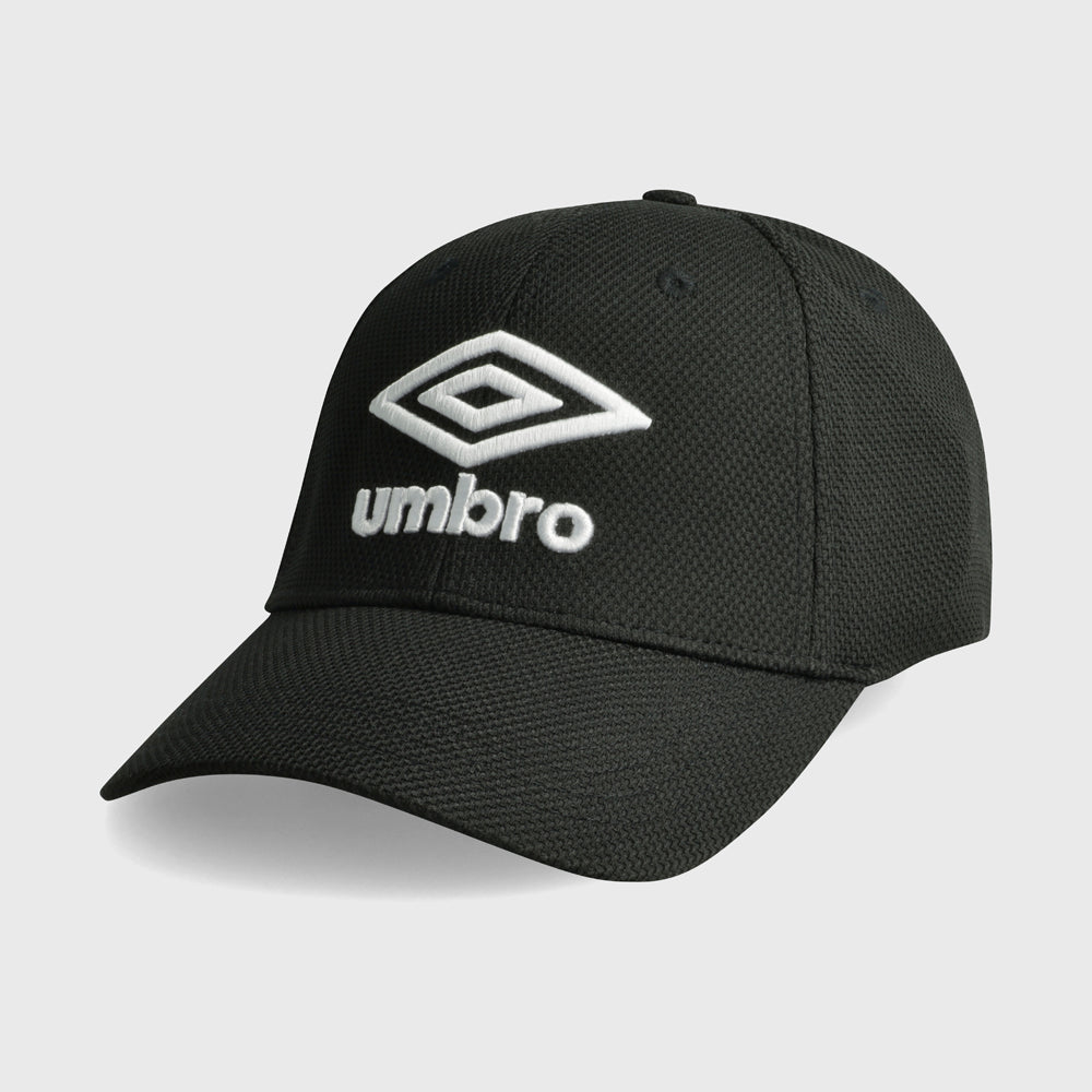 Umbro Unisex Fitted Peak Cap Black