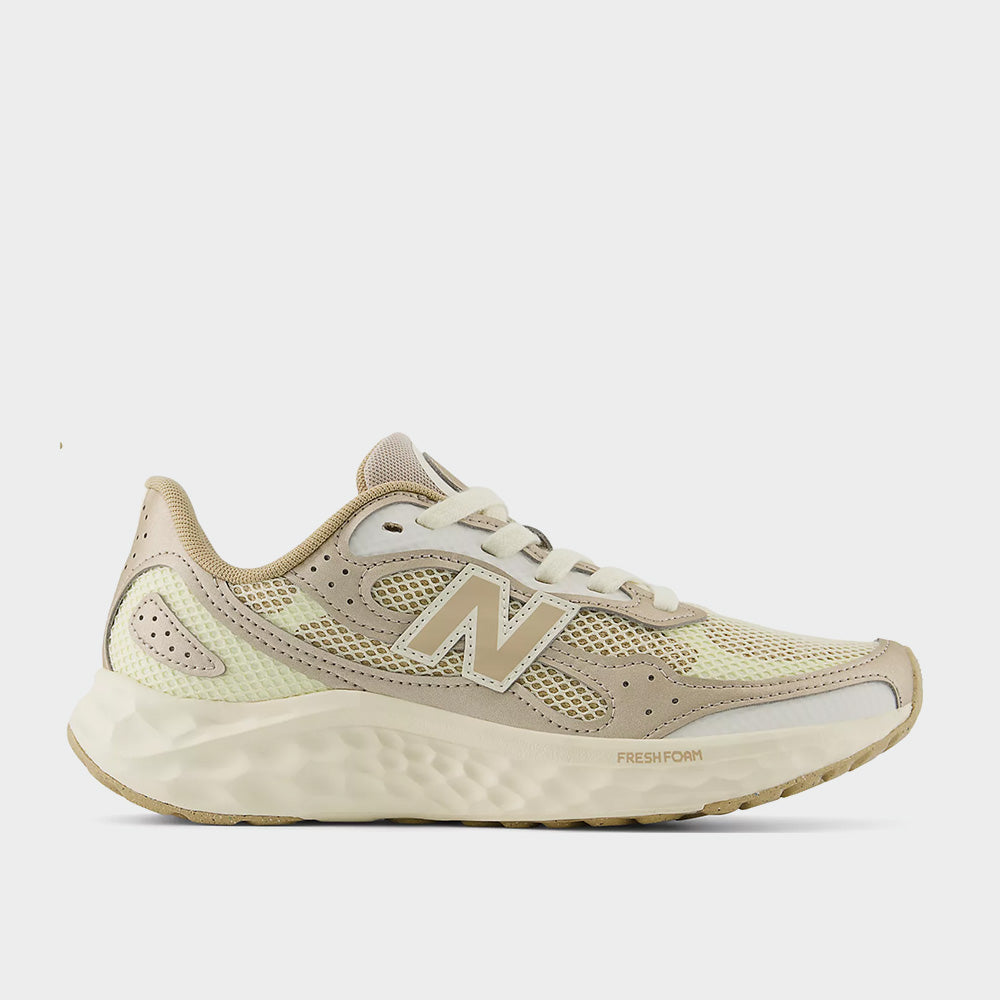 New Balance Womens Arishi Sneakers Beige