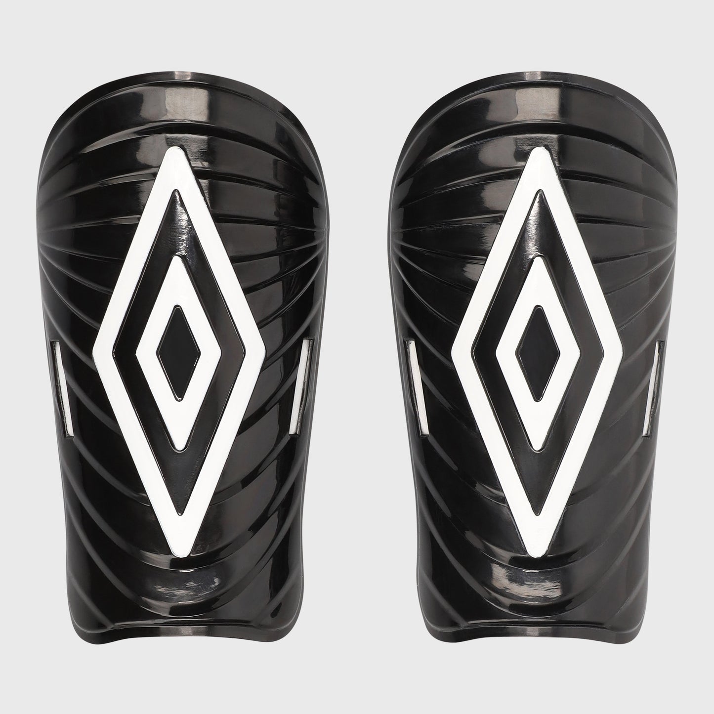 Umbro Mini Slip Diamond Shin Guard Black