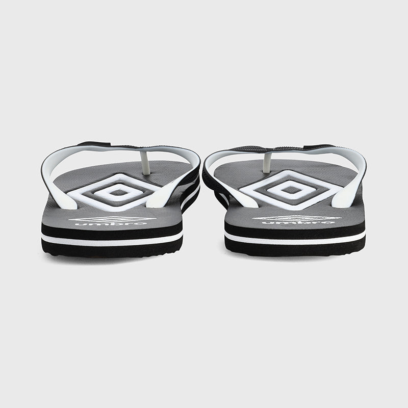 Umbro sandals big bazaar new arrivals